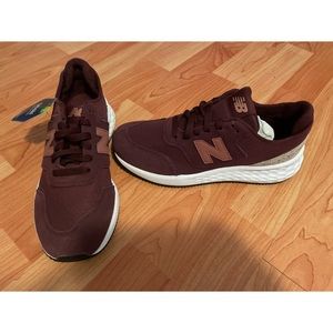 New balance women burgundy shoes